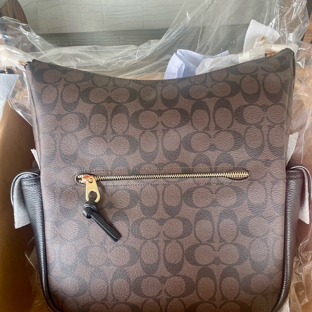 Coach Brown Signature Crossbody Bag with Gold Hardware - Picture 8 of 9
